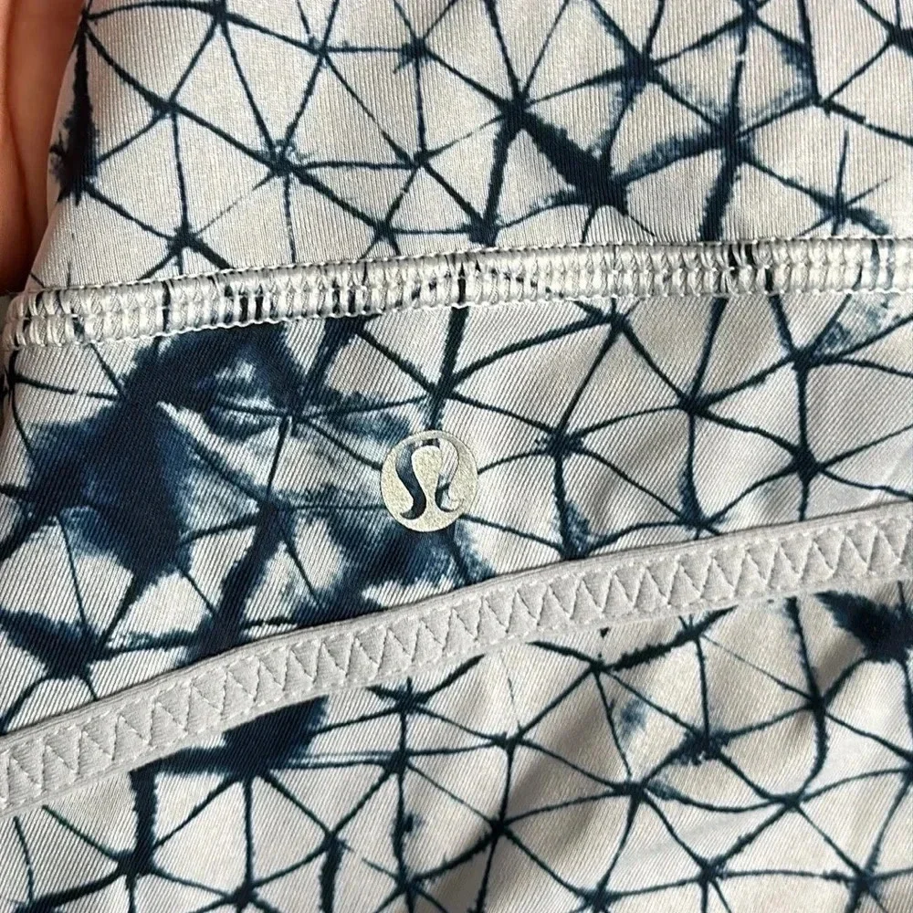 Lululemon Pedal‎ Pace Crop size 4